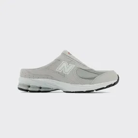 02466 New Balance 2002 Mule