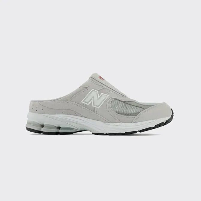 02466 New Balance 2002 Mule