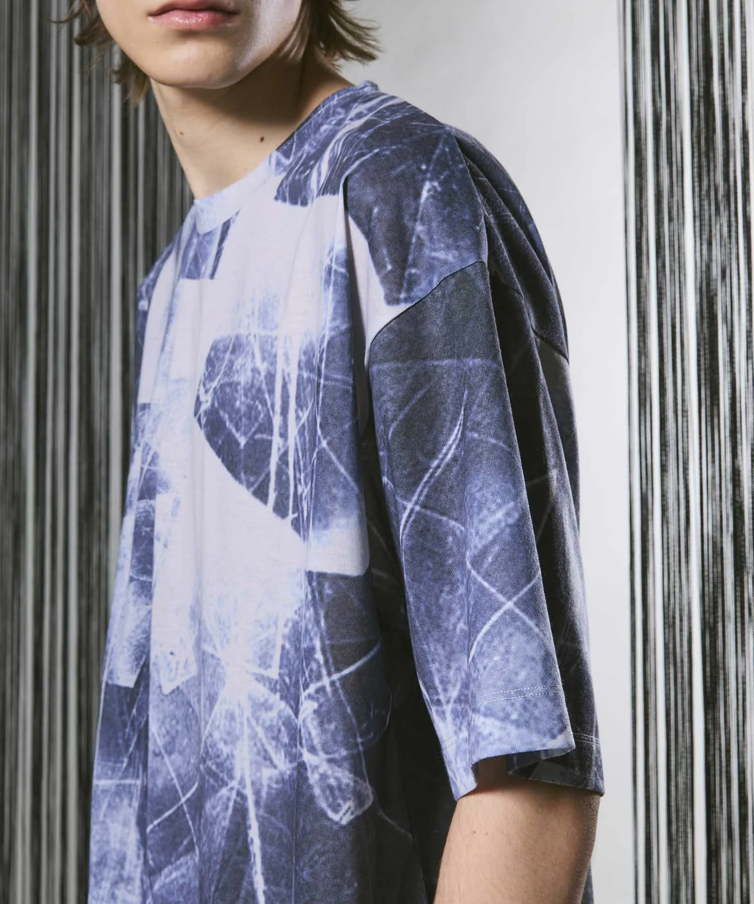 Abstract Prime-Over Crew Neck T-Shirt