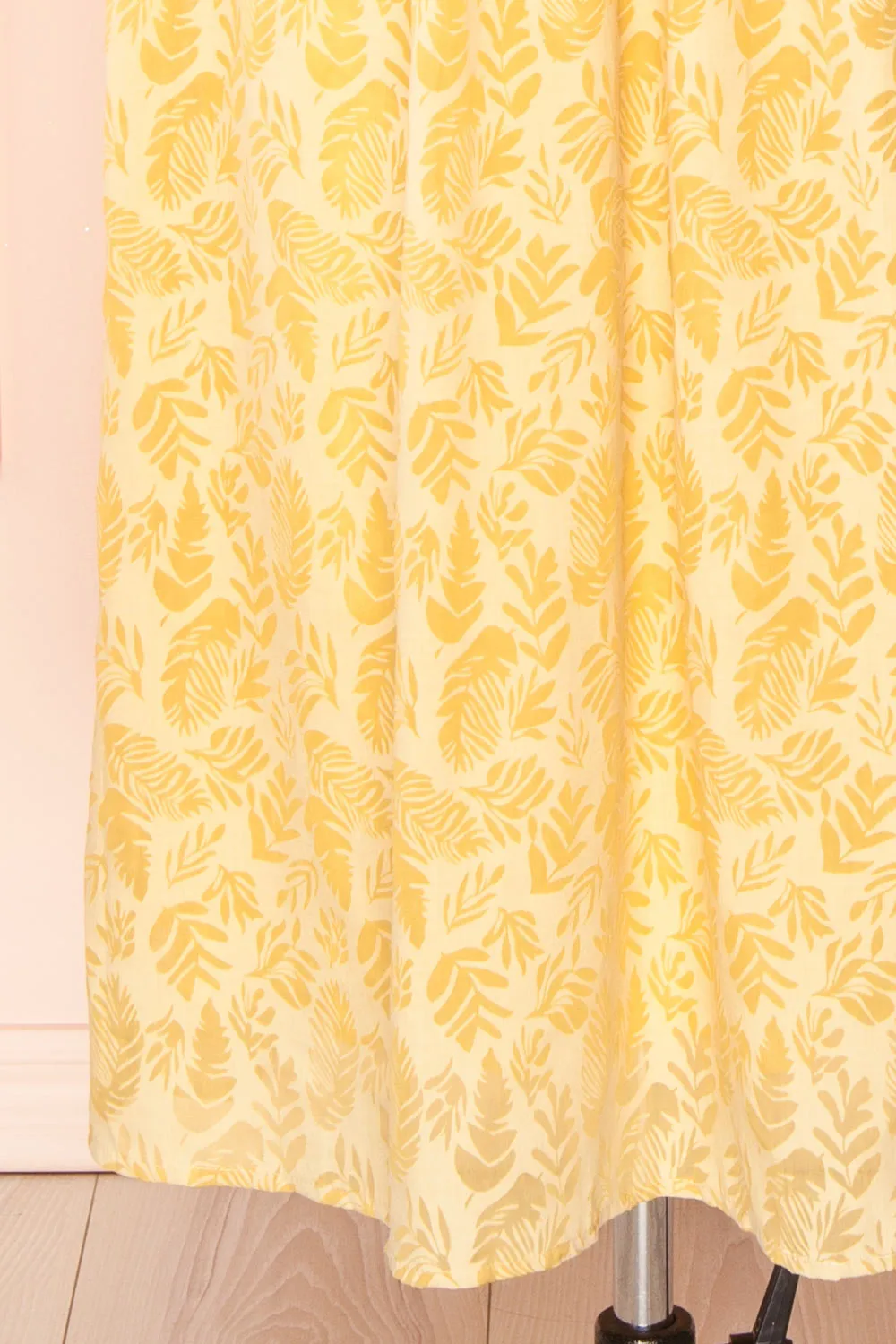 Archee | Leaf Pattern Yellow Midi Dress w/ 3/4 Sleeves