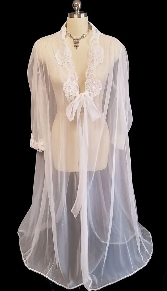 BEAUTIFUL SHEER BRIDAL NYLON PEIGNOIR ADORNED WITH CHANTILLY LACE APPLIQUES & GORGEOUS BACK