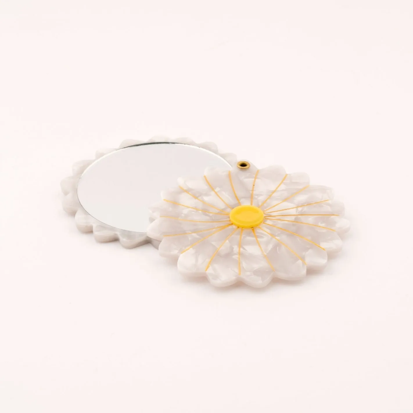 DAISY MIRROR