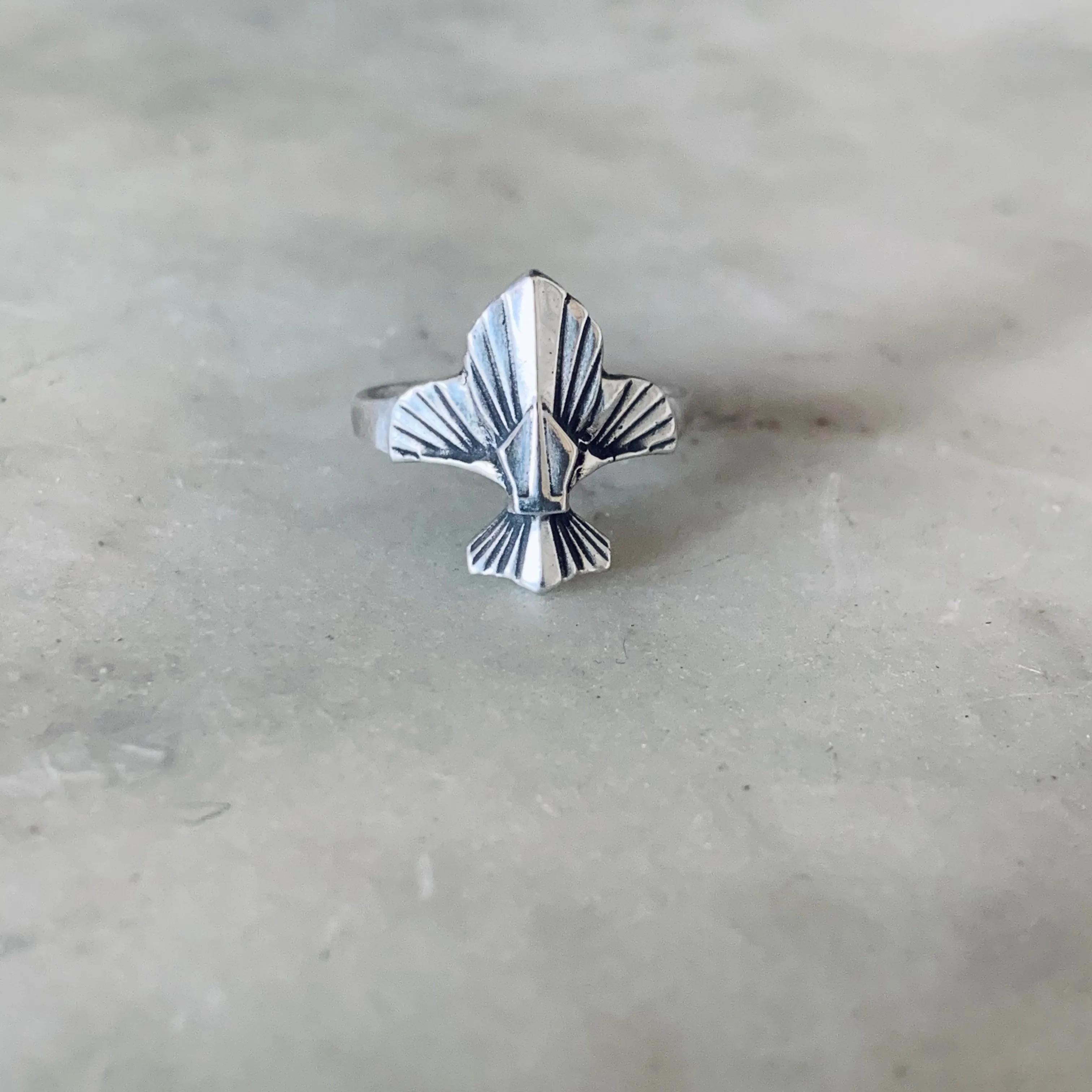 FLEUR DE LIS RING