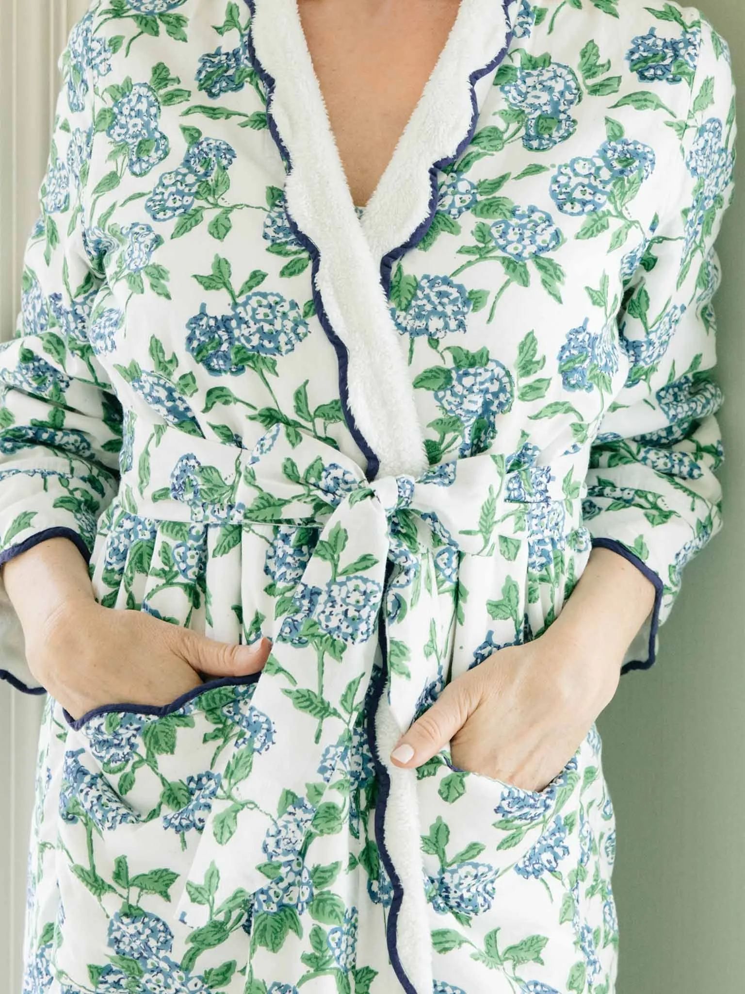 Hydrangea Fleece Lined Classic Robe