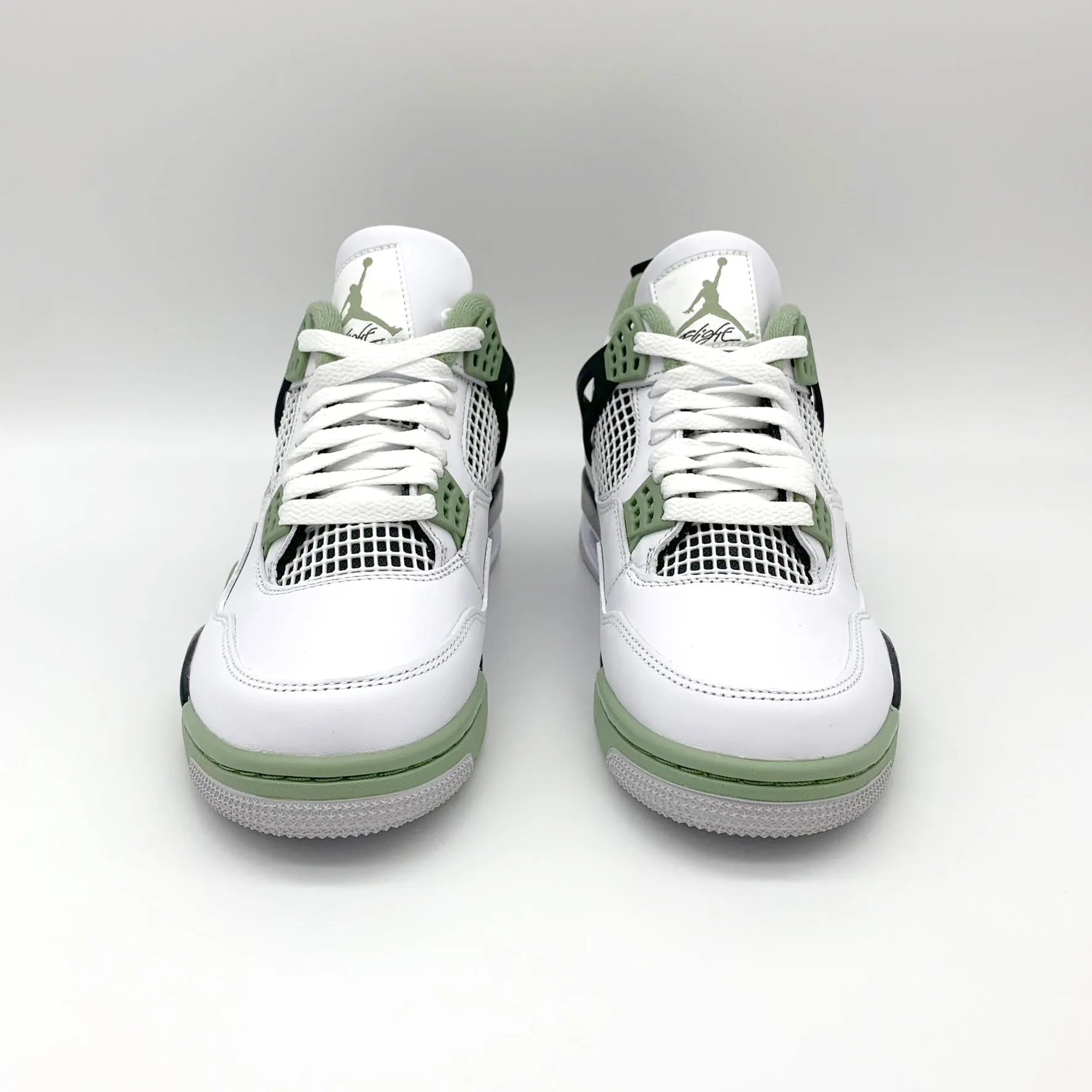 Jordan 4 Retro Seafoam