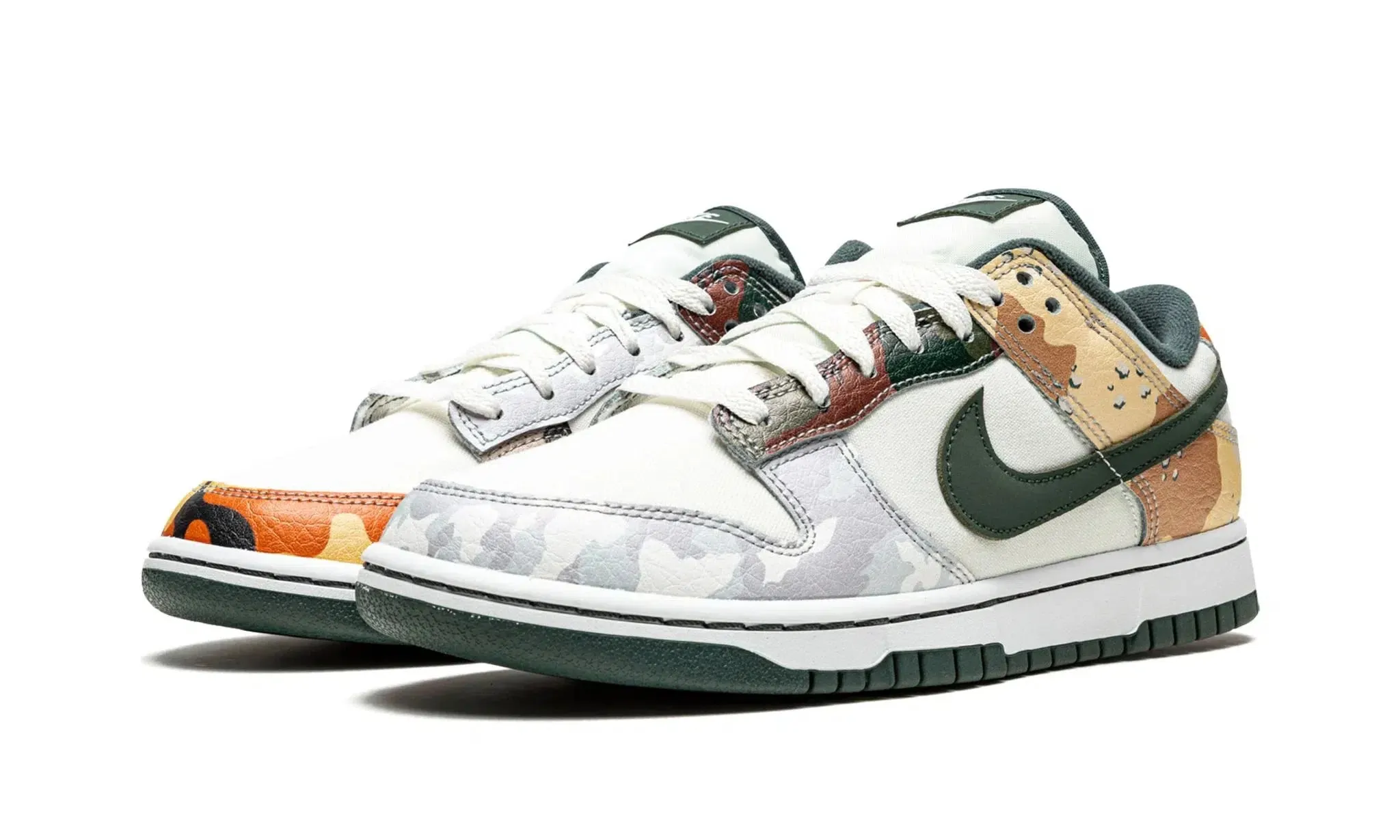 Nike Dunk Low SE "Sail Multi-Camo"