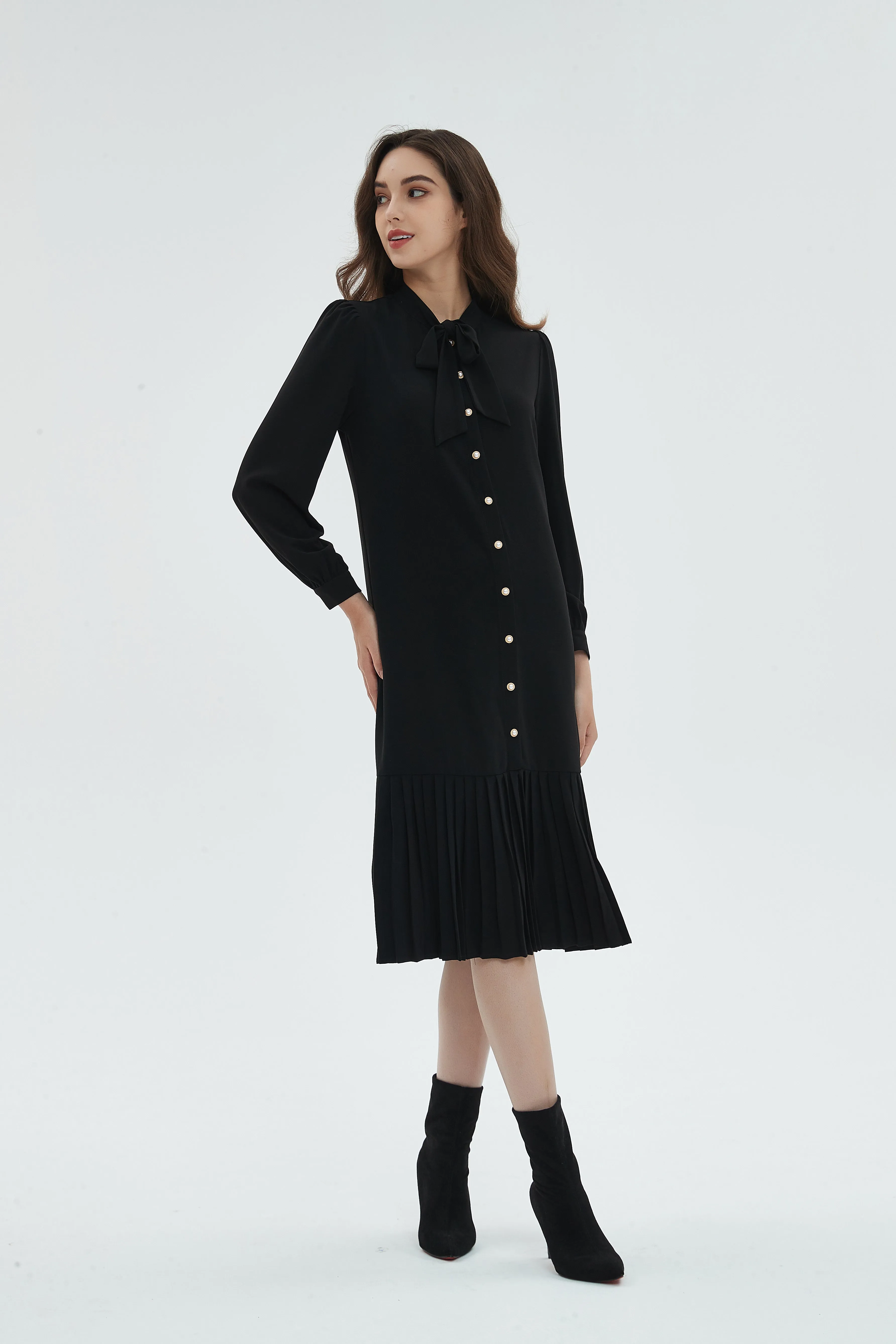 PLEAT BOTTOM BLACK SHIRT DRESS