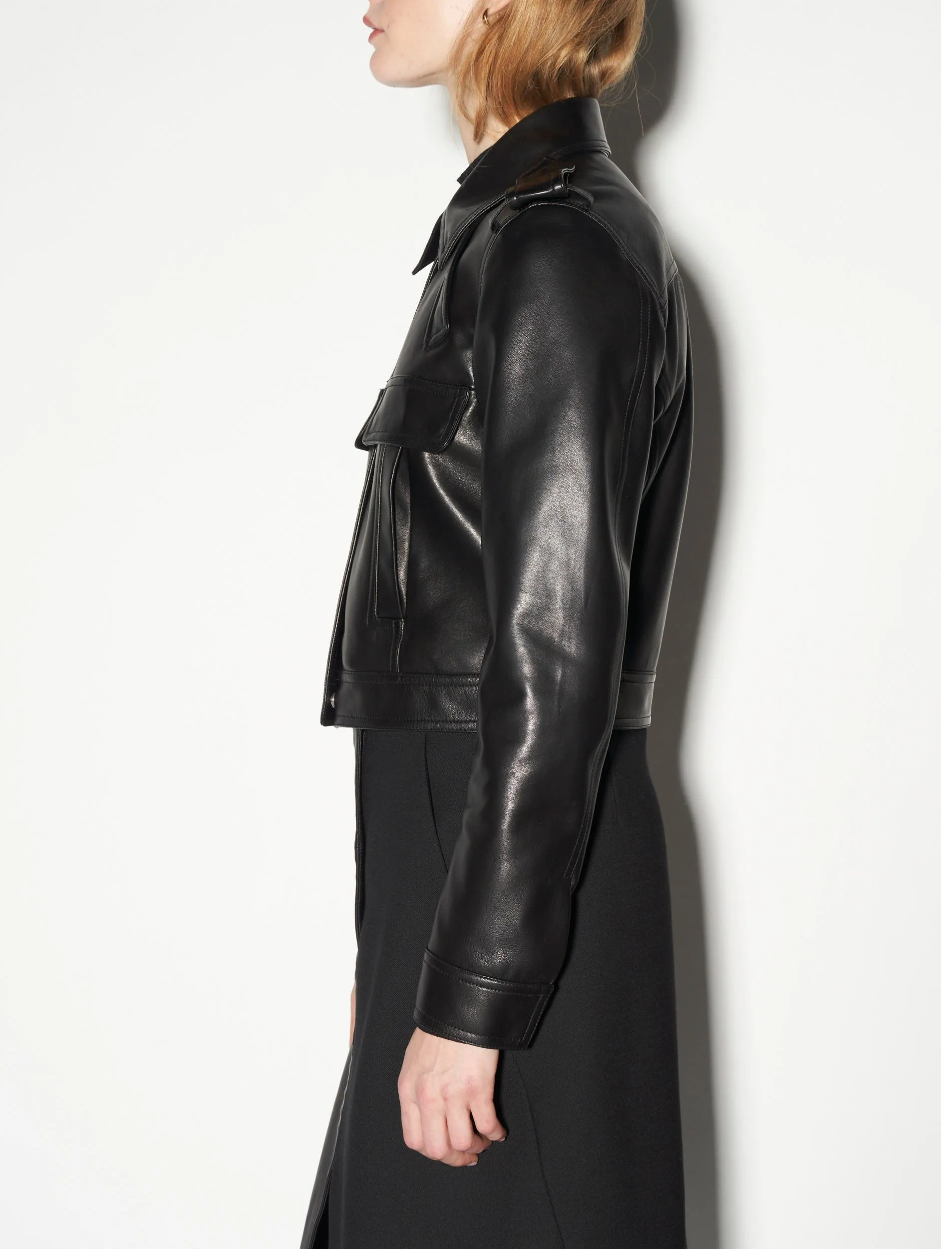 Short black plongé leather jacket