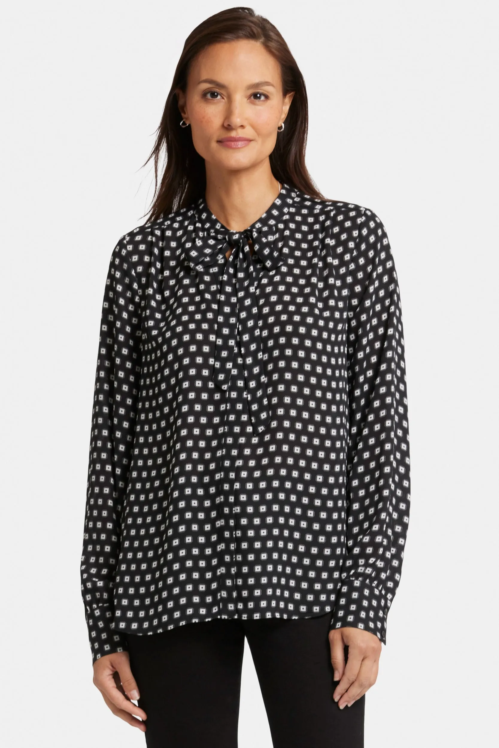 Tie-Neck Blouse Grafische Print | Pearl Medallion