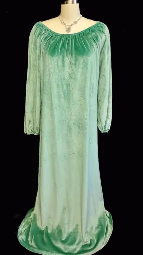 *VINTAGE JOLIE TWO VELOUR DRESSING GOWN / NIGHTGOWN / LOUNGE WEAR IN A LUSCIOUS SHADE OF SEA GODDESS